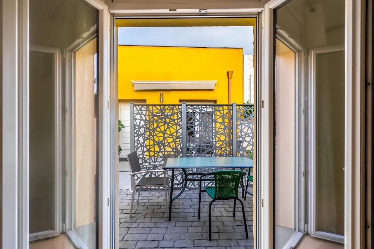 La Vida Sin Limites Apartment Empuriabrava 0*,  Spain