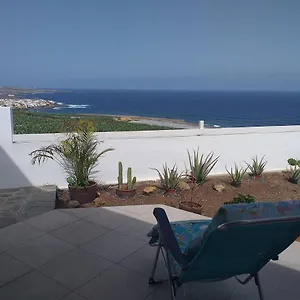 https://las-pardelas-ferienhaus-mit-meer-kusten-und-bergblick.tenerifehoteles.net