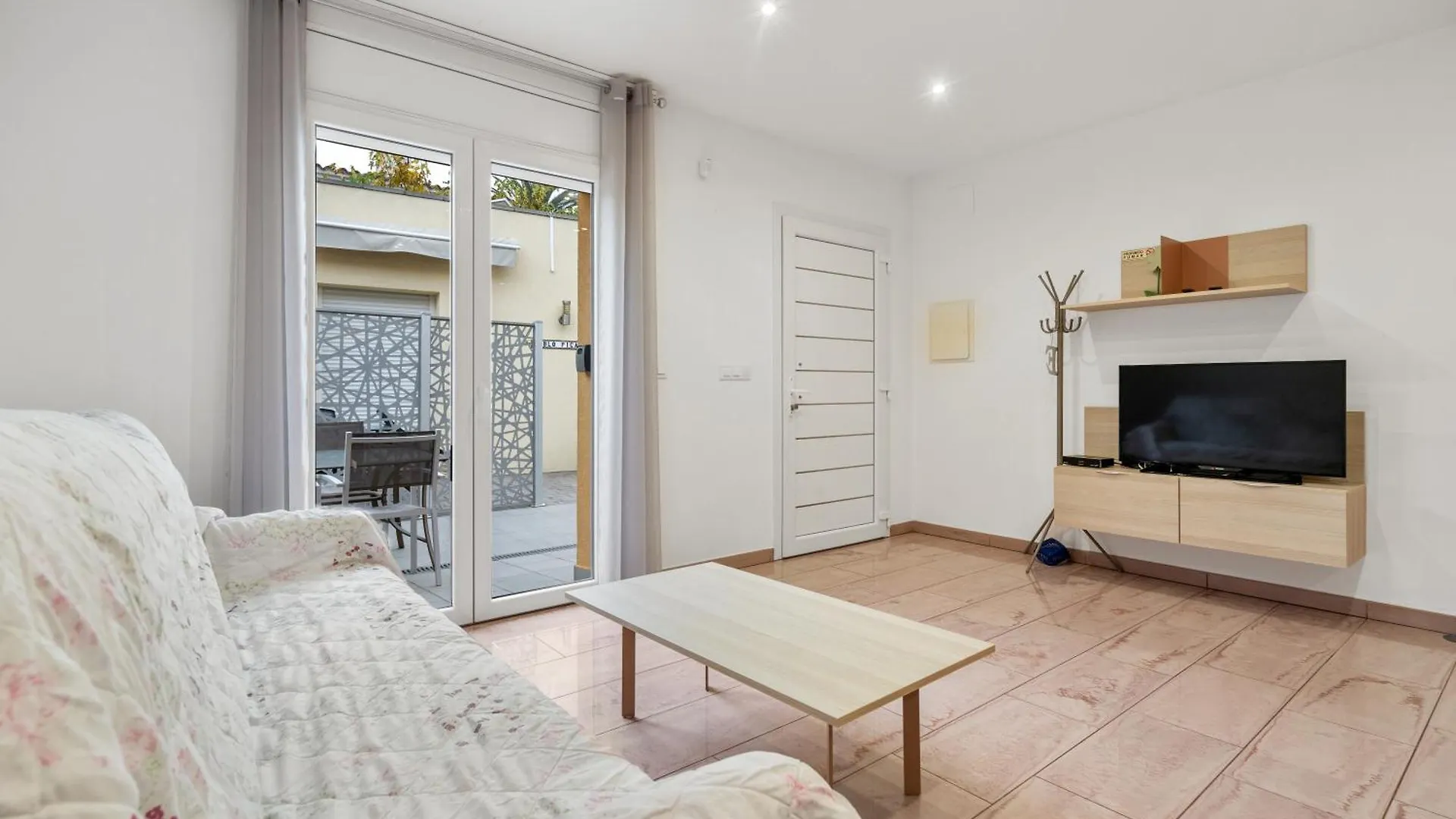 La Vida Sin Limites Emp Apartman Empuriabrava